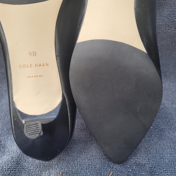 Cole Haan leather kitten heel flat 9B - Picture 6 of 10
